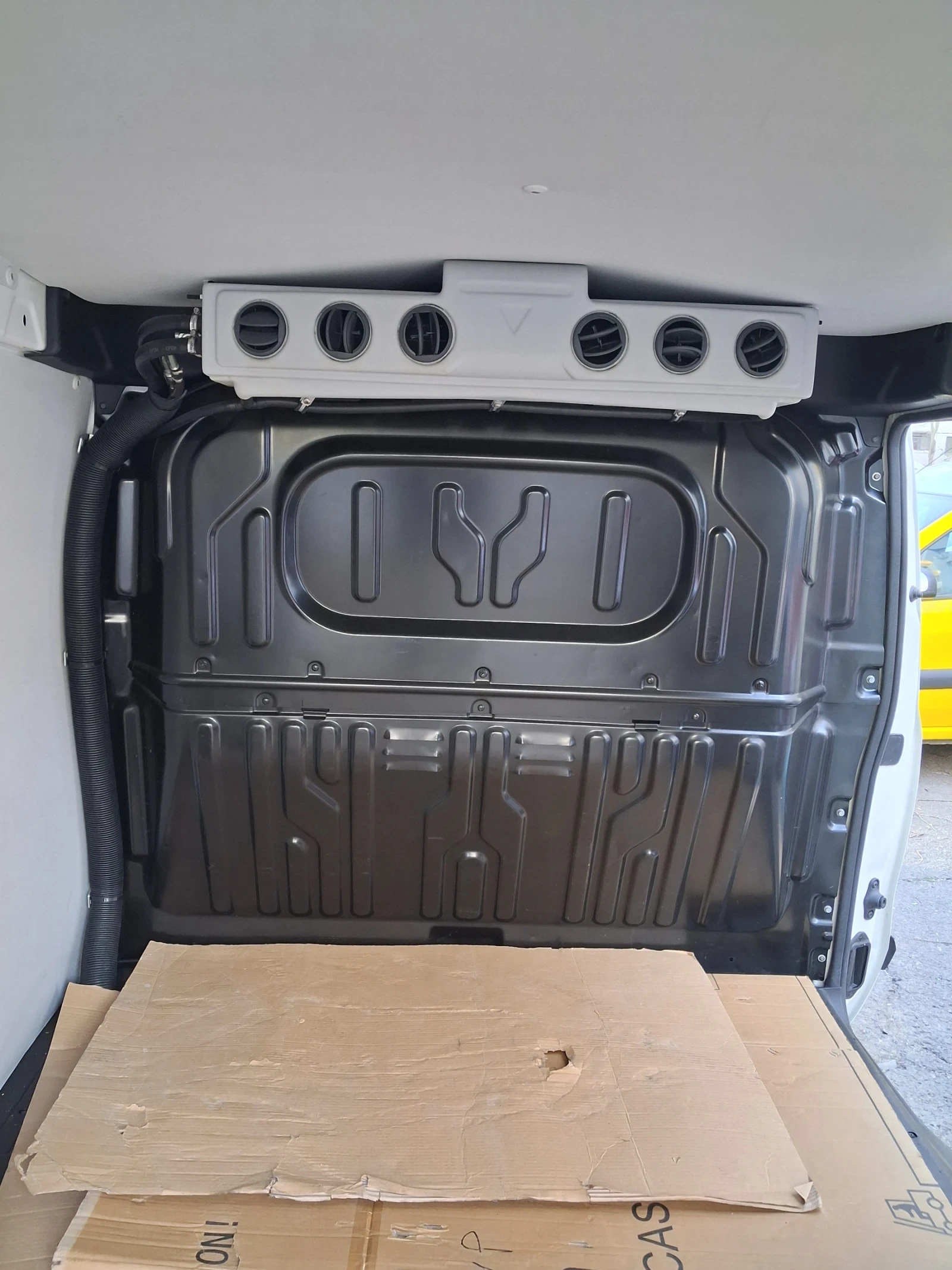 Opel Combo Хладилен, снимка 5 - Автомобили и джипове - 53936461