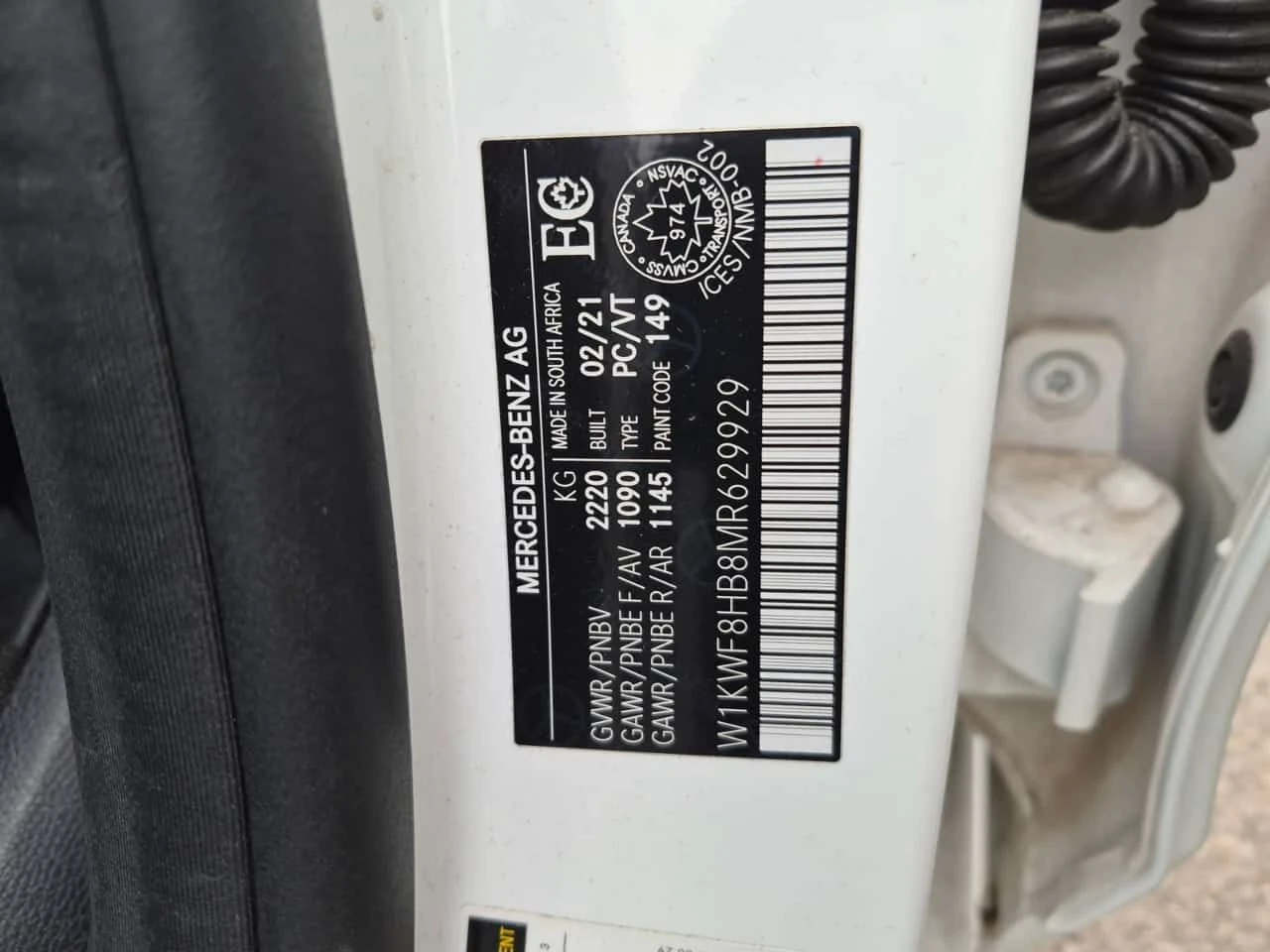 Mercedes-Benz C 63 AMG  S /DISTRONIC/360/BURMESTER, снимка 15 - Автомобили и джипове - 53947454