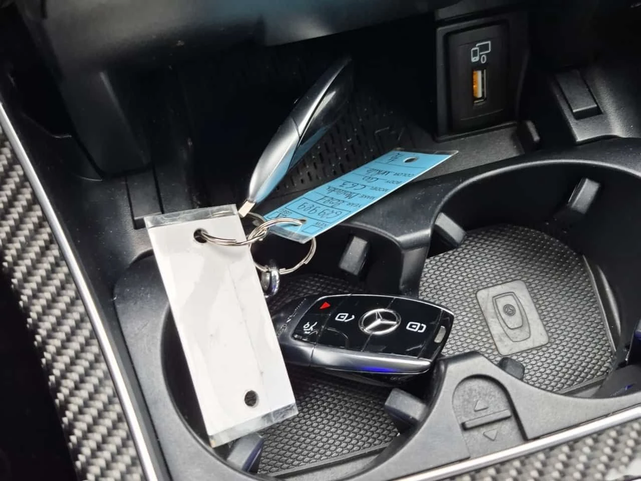 Mercedes-Benz C 63 AMG  S /DISTRONIC/360/BURMESTER, снимка 8 - Автомобили и джипове - 53947454