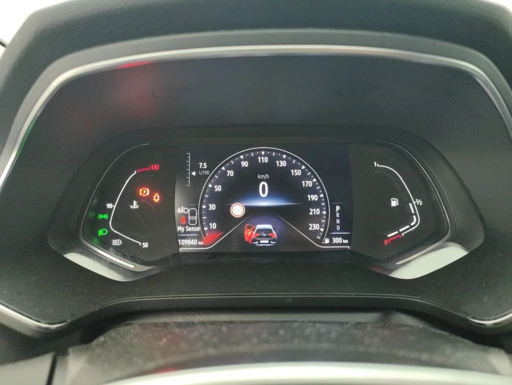 Renault Captur 1.3 TCe Intens, снимка 8 - Автомобили и джипове - 54358774