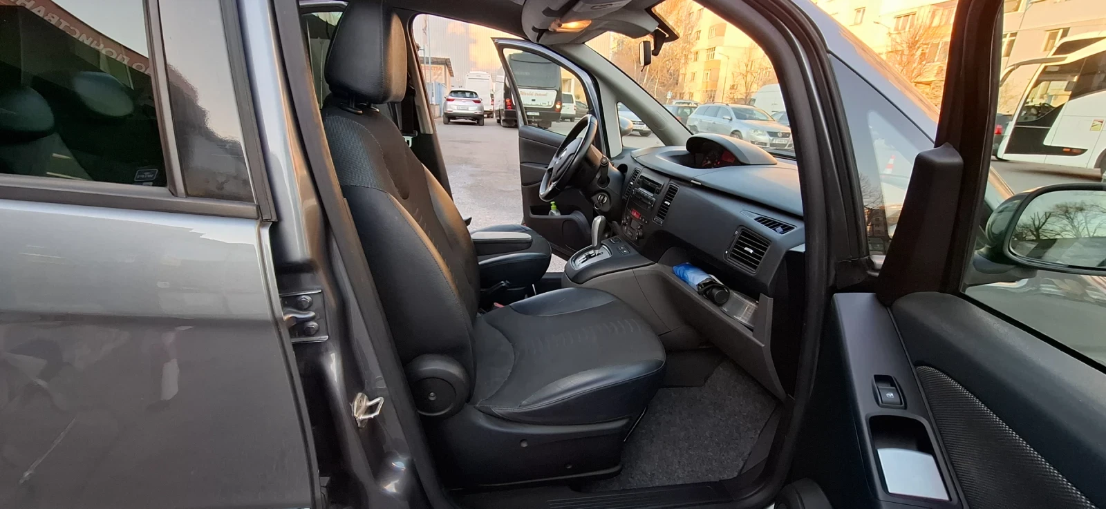 Fiat Idea, снимка 4 - Автомобили и джипове - 54518494