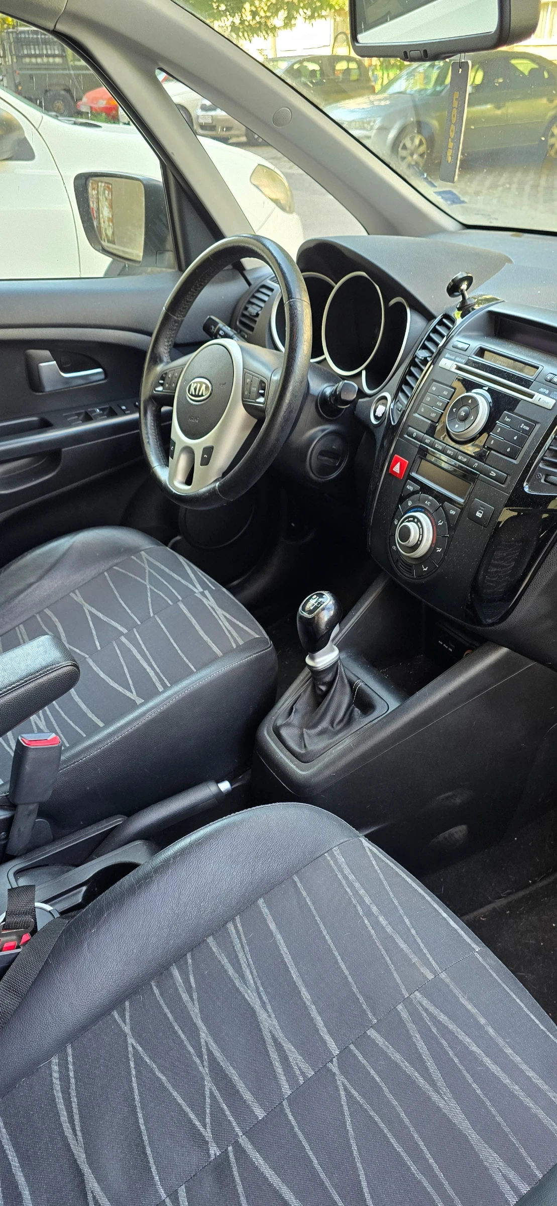 Kia Venga, снимка 9 - Автомобили и джипове - 54634292