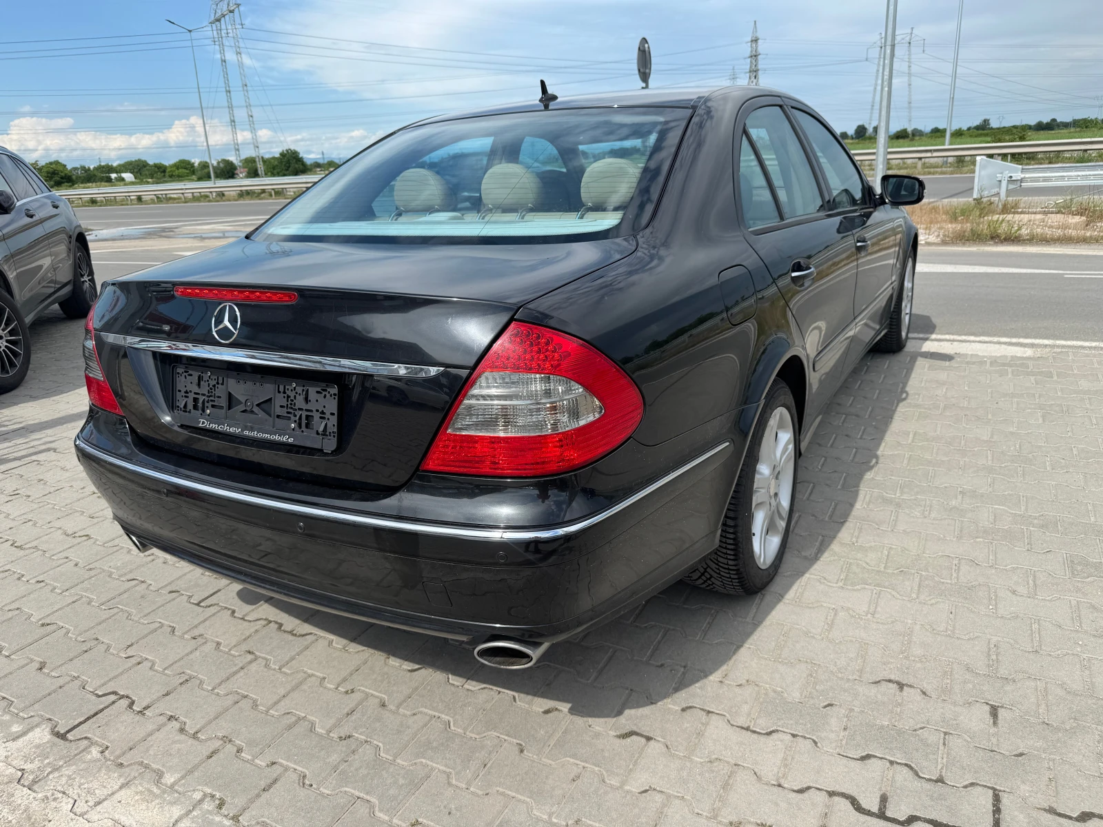 Mercedes-Benz E 320 CDI, снимка 8 - Автомобили и джипове - 54798411