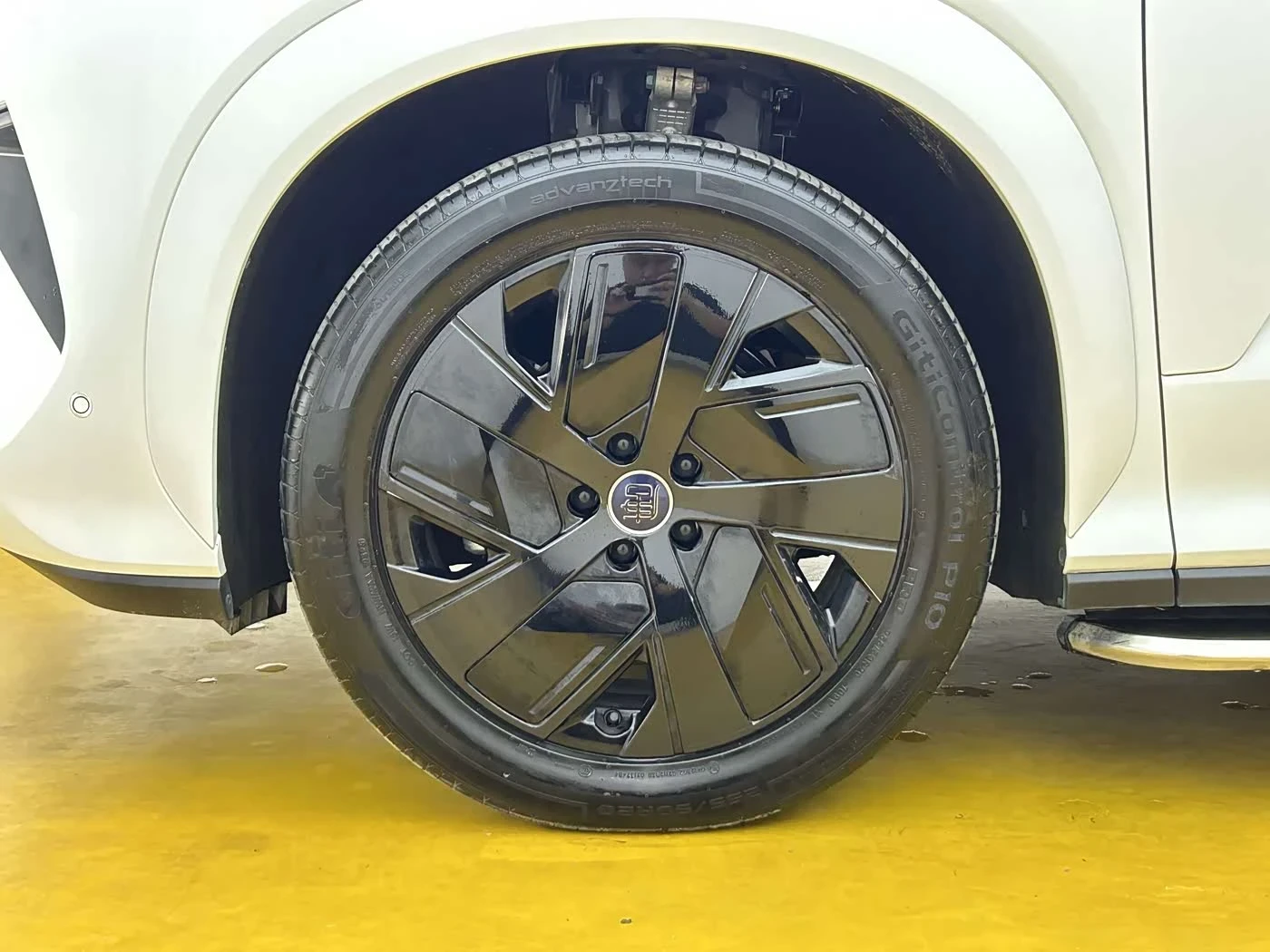 BYD Tang L Flagship Model 670 km LIDAR autogeorge.com, снимка 10 - Автомобили и джипове - 54997233