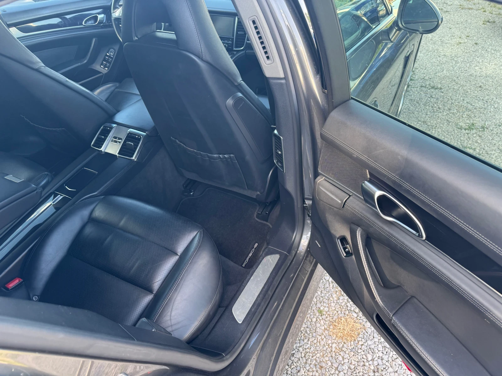Porsche Panamera 3.0d / , снимка 11 - Автомобили и джипове - 55038288