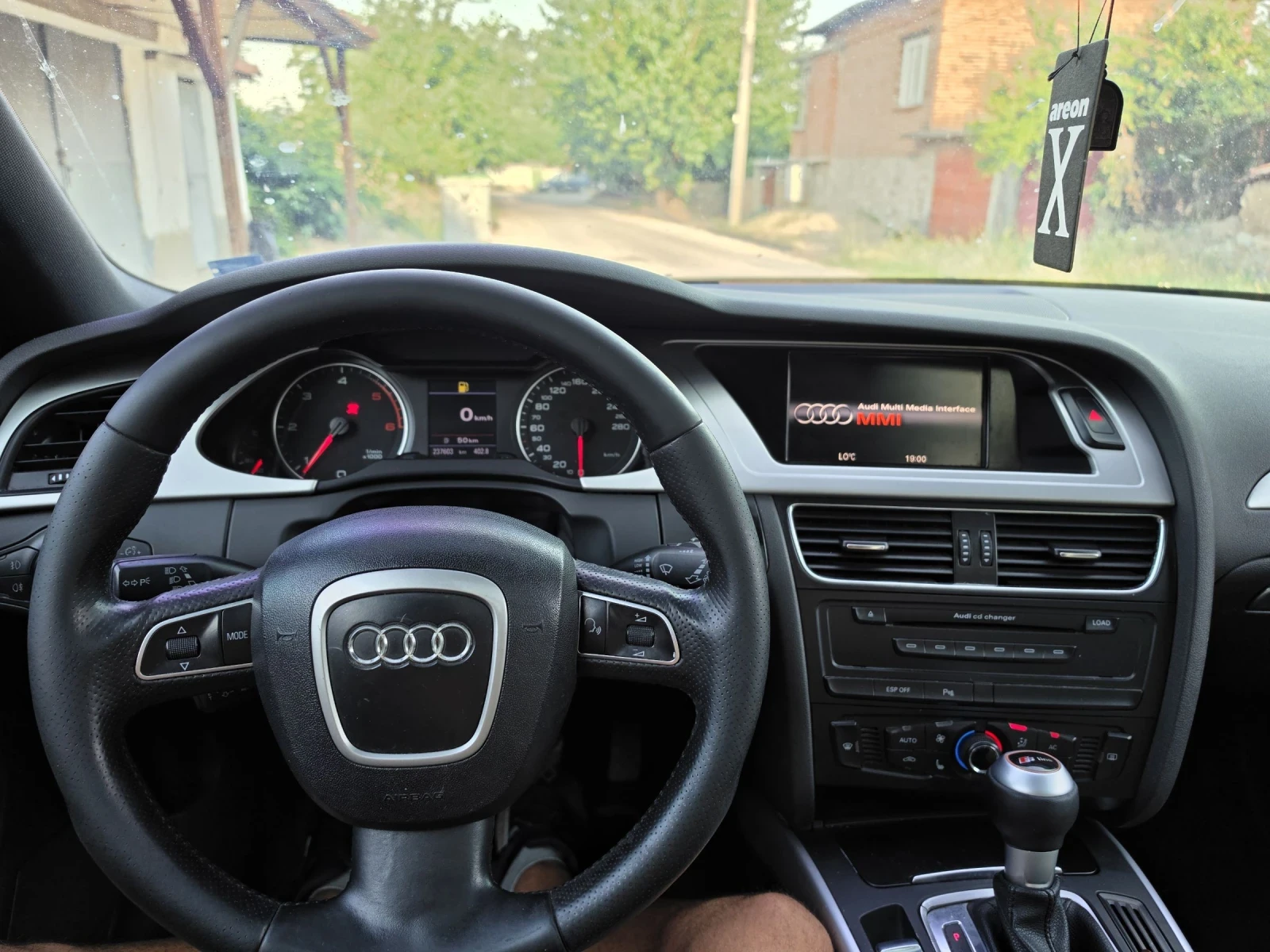 Audi A4 B8 2.0TDI, снимка 5 - Автомобили и джипове - 55378866