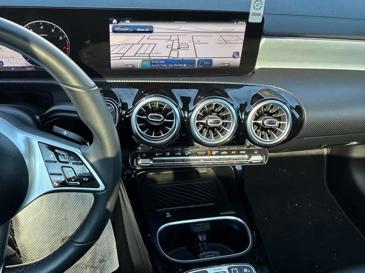 Mercedes-Benz CLA 250 DISRONIC* PANORAMA* , снимка 9 - Автомобили и джипове - 55476371