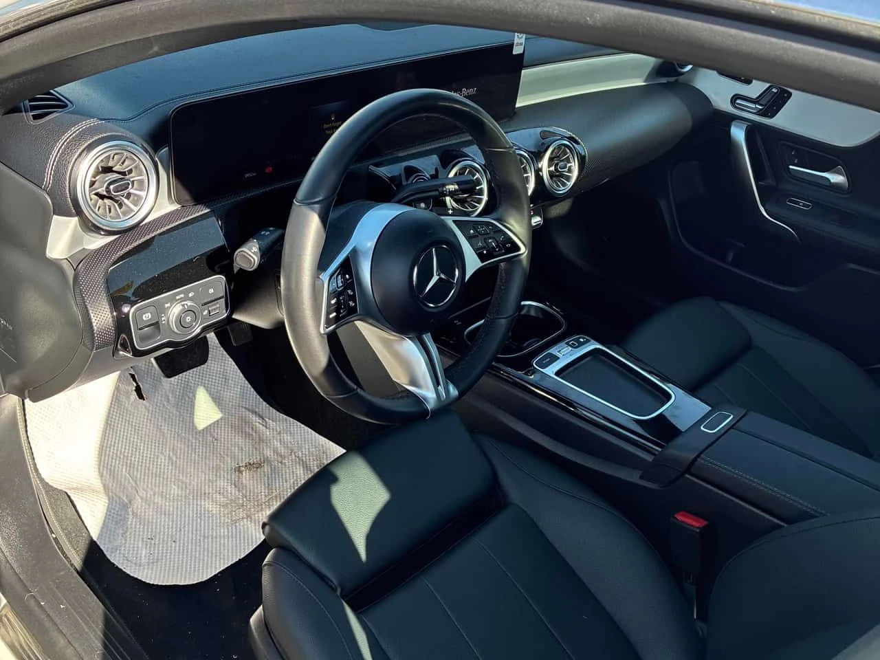 Mercedes-Benz CLA 250 DISRONIC* PANORAMA* , снимка 5 - Автомобили и джипове - 55476371