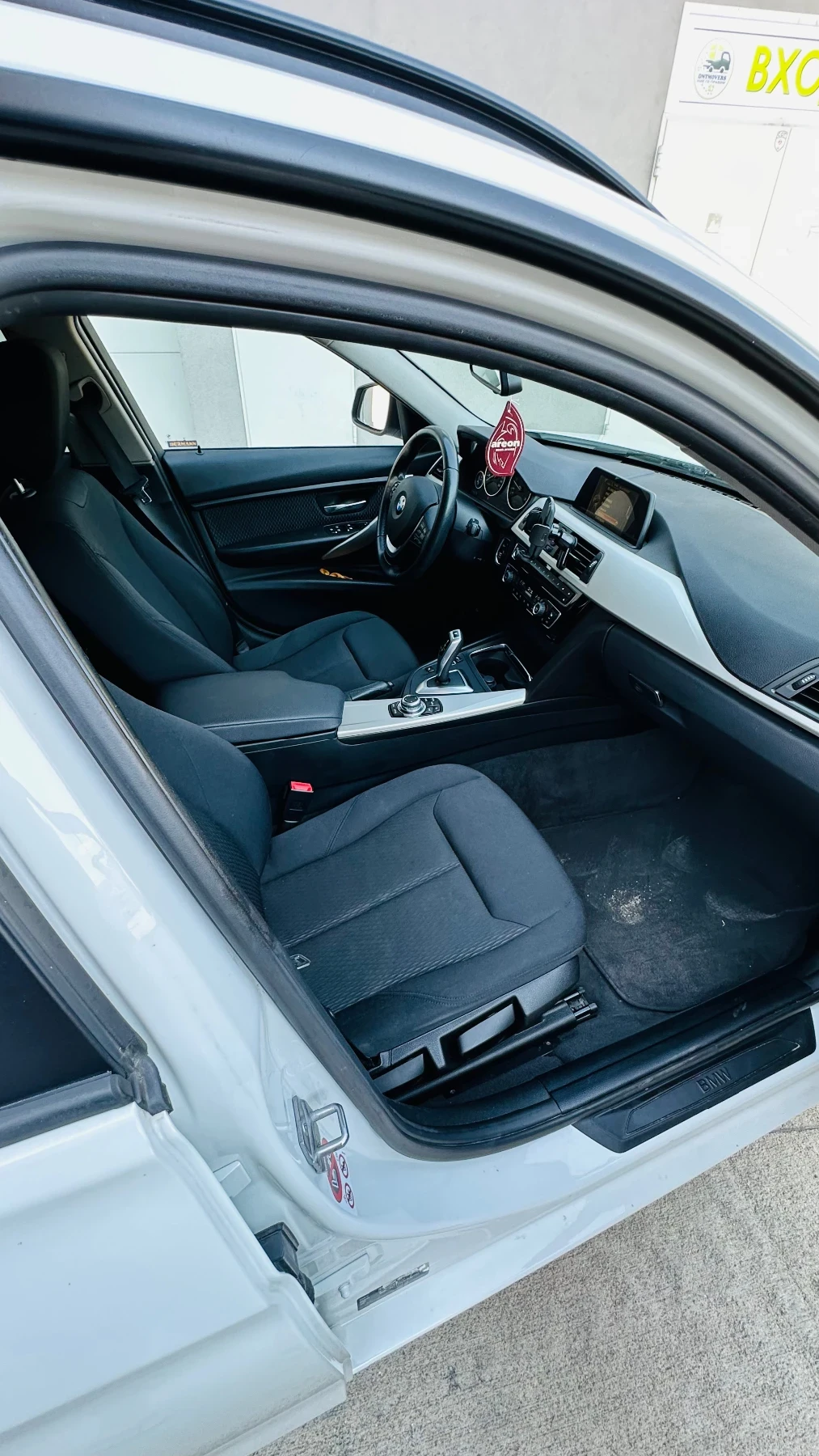 BMW 318 2.0d(b47) 150kc, снимка 8 - Автомобили и джипове - 55621475