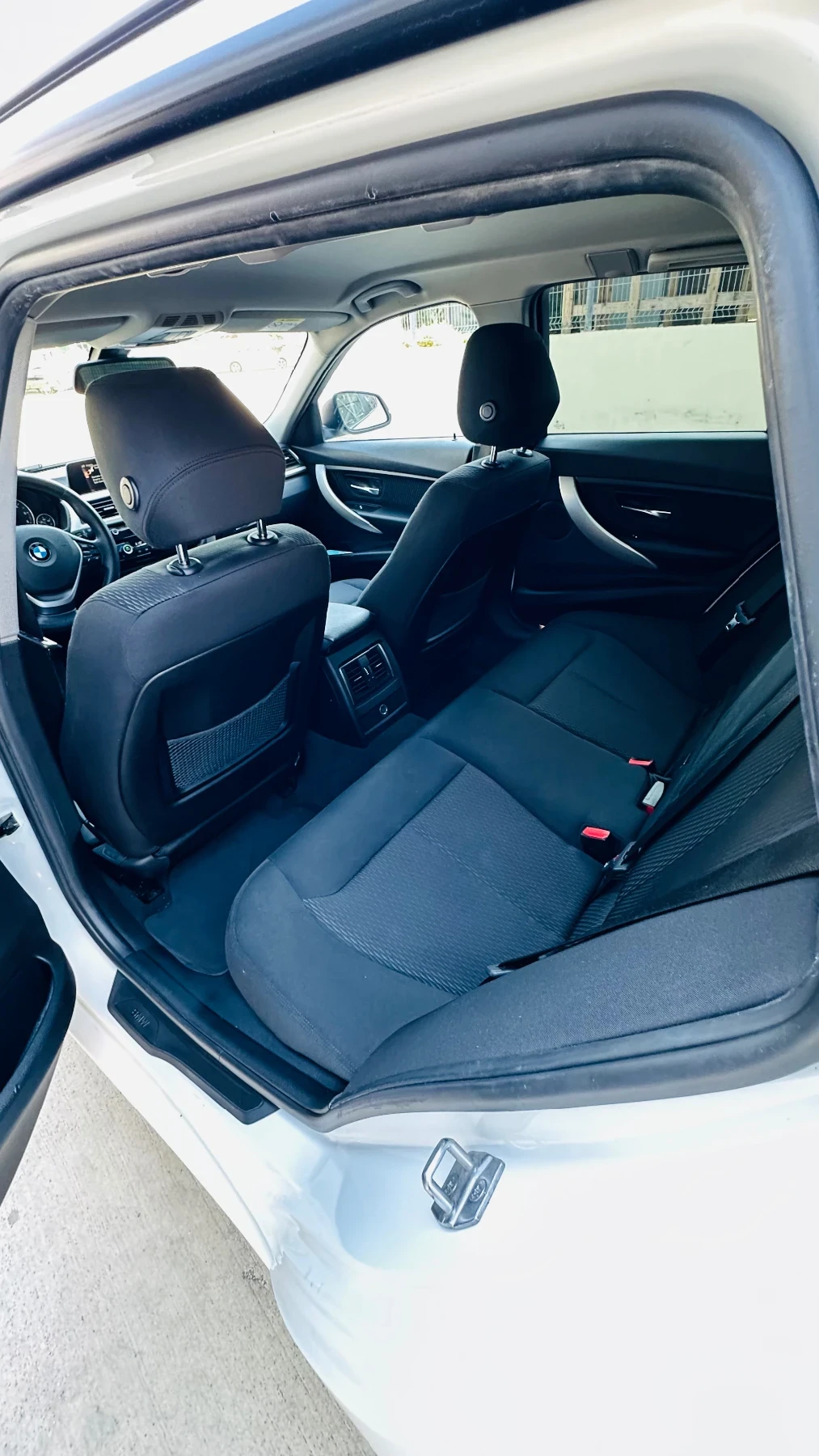 BMW 318 2.0d(b47) 150kc, снимка 11 - Автомобили и джипове - 55621475