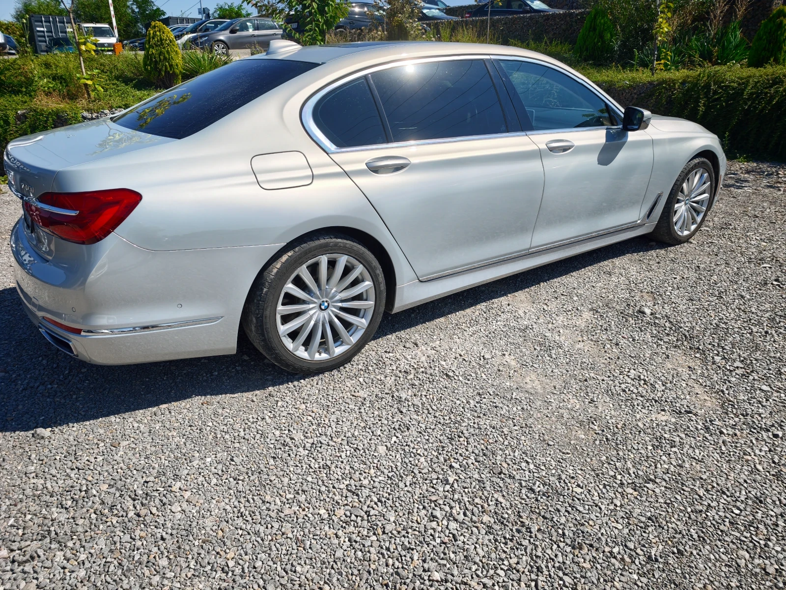 BMW 740 Б58, снимка 4 - Автомобили и джипове - 55648766
