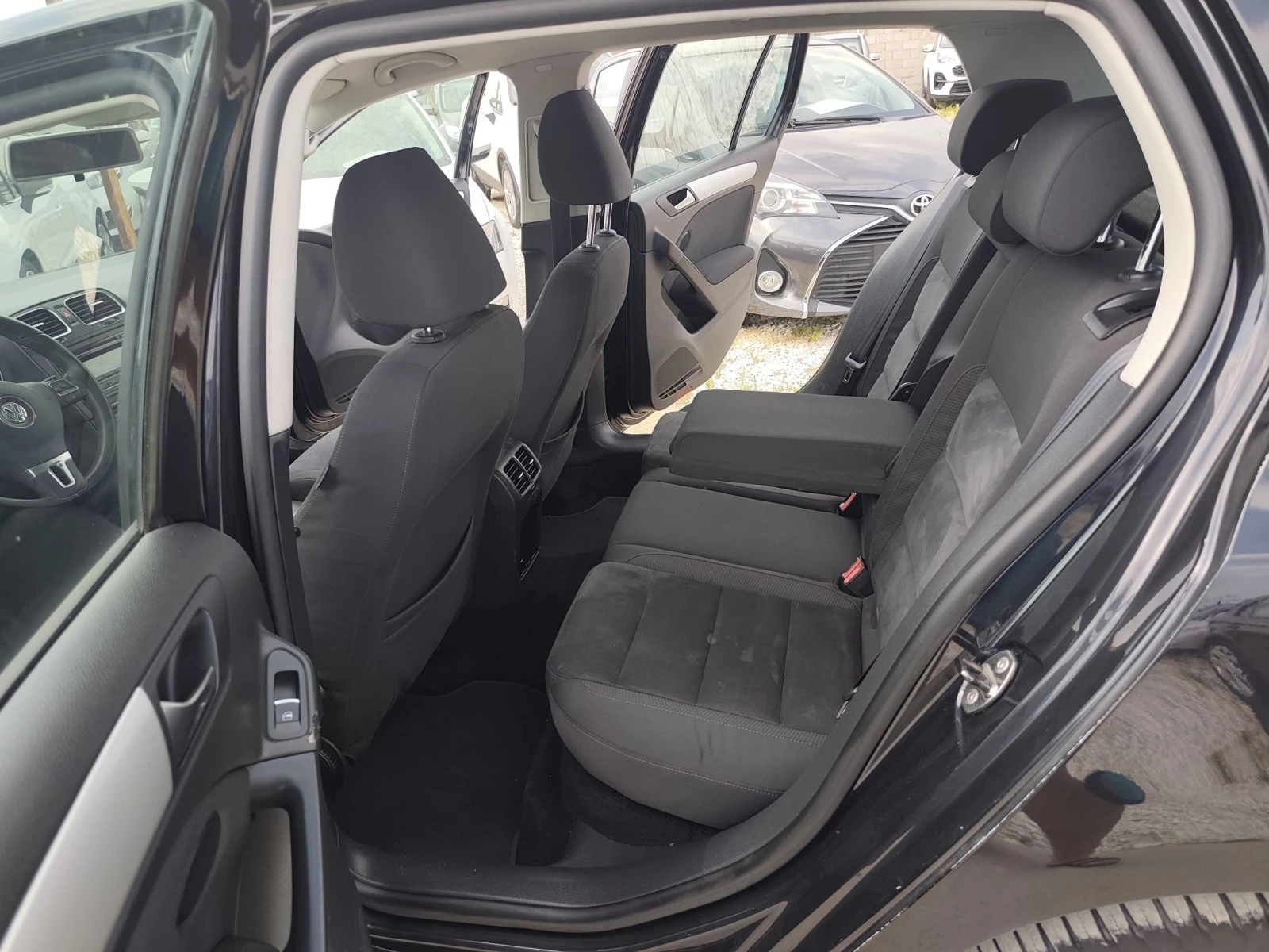 Skoda Octavia 1.6TDI, 105кс, снимка 8 - Автомобили и джипове - 55670529