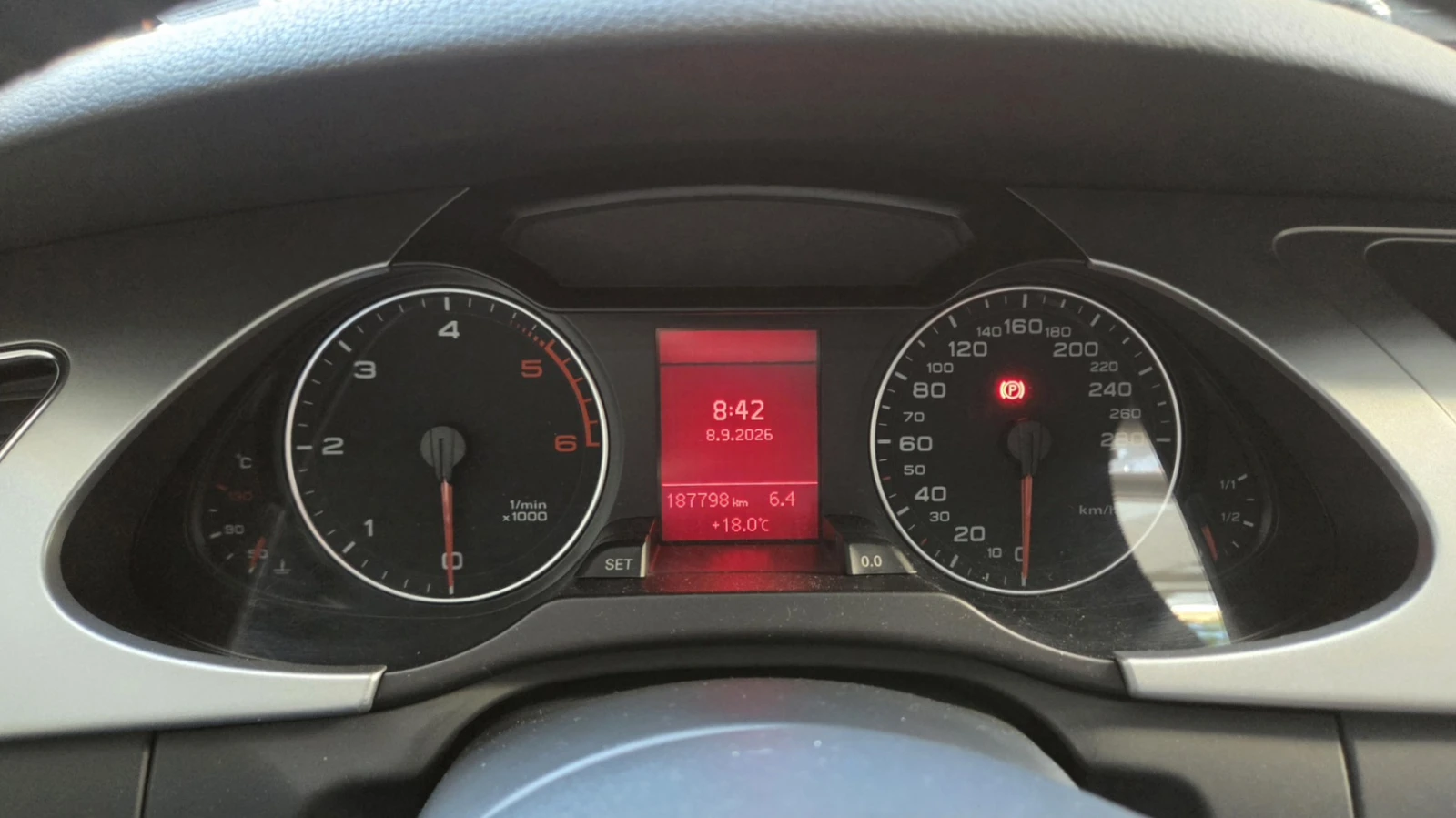 Audi A4, снимка 4 - Автомобили и джипове - 56059128