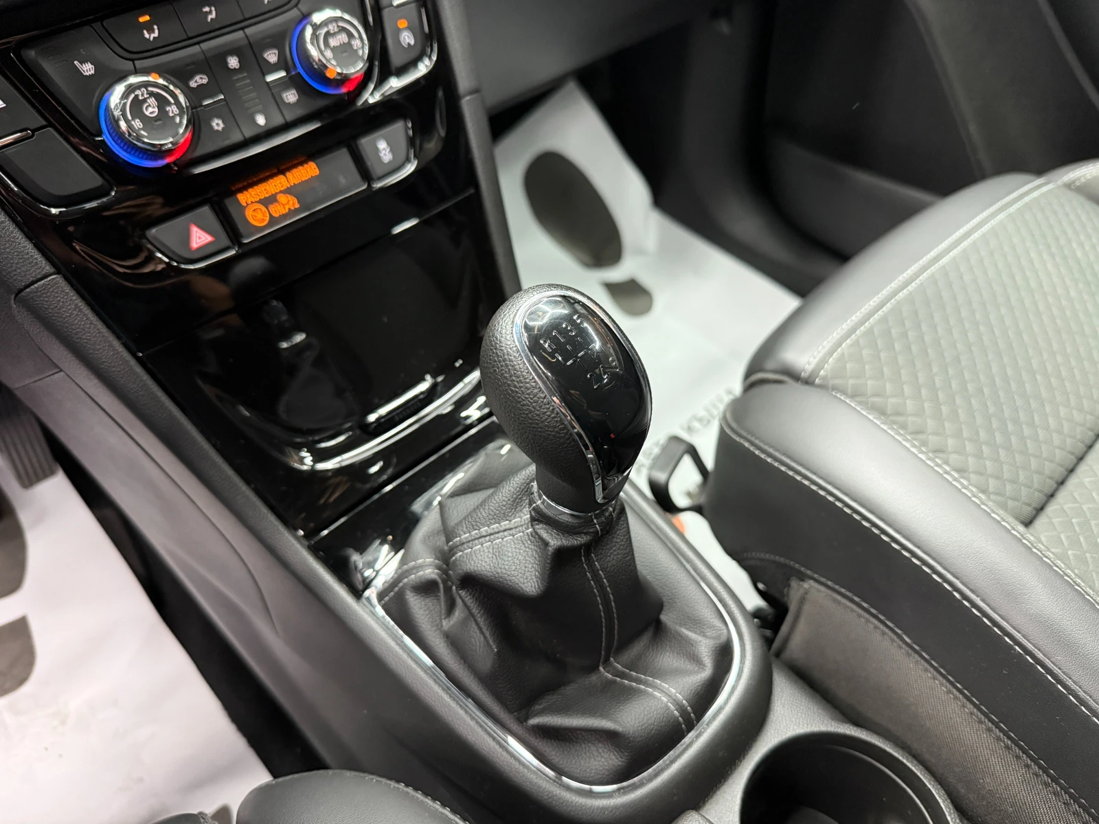 Opel Mokka X 1.6CDTI 136кс/ГАРАНЦИЯ 6 месеца!, снимка 10 - Автомобили и джипове - 56116221