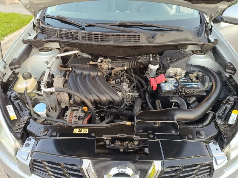 Nissan Qashqai 1.6i автоматик, снимка 15 - Автомобили и джипове - 47333885