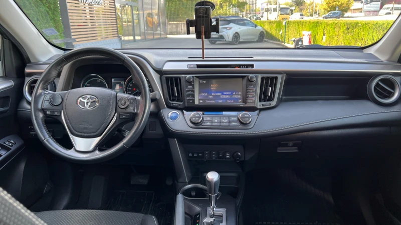 Toyota Rav4 2.5 Hybrid Executive AWD, снимка 10 - Автомобили и джипове - 47492233