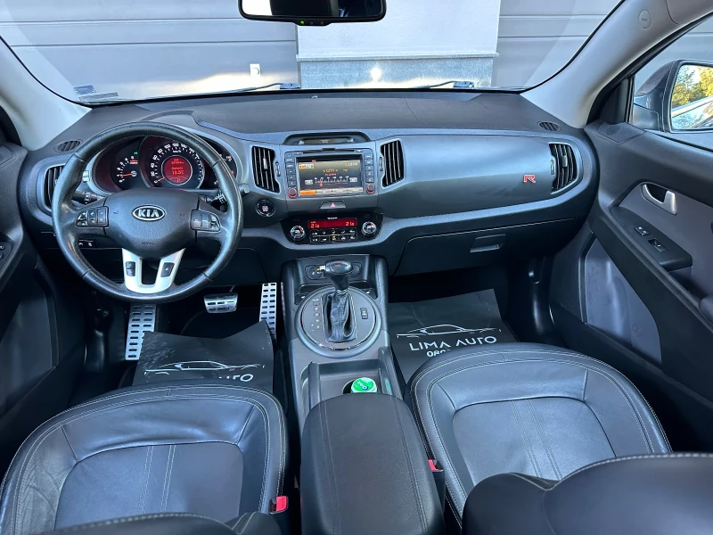 Kia Sportage 2.0CRDi 4x4 185hp / Pano / Navi / Keyless, снимка 8 - Автомобили и джипове - 47680706