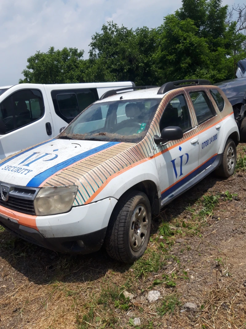 Dacia Duster 1.5 DCI НА ЧАСТИ , снимка 2 - Автомобили и джипове - 50616194