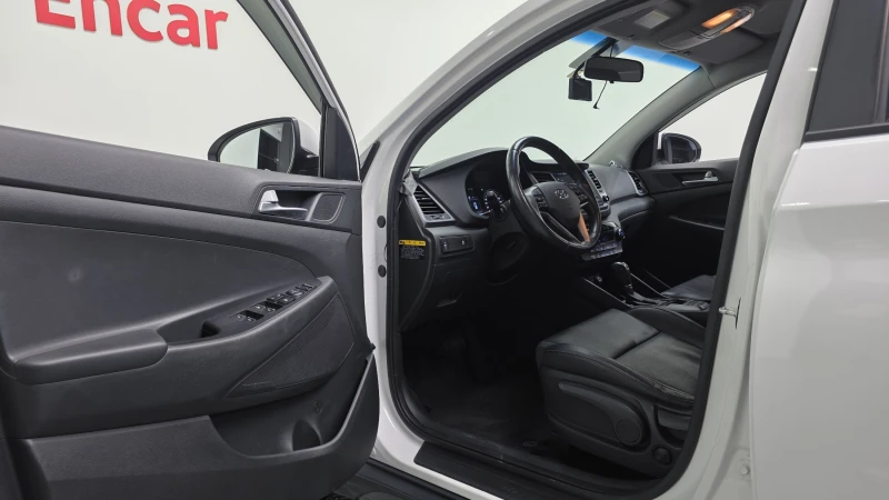 Hyundai Tucson 2.0 2WD MODERN autogeorge.com, снимка 9 - Автомобили и джипове - 51903721