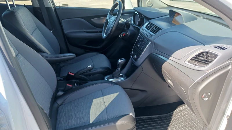 Opel Mokka 1.6 CDTI, снимка 9 - Автомобили и джипове - 51793327