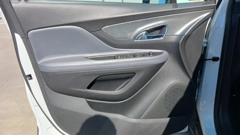 Opel Mokka 1.6 CDTI, снимка 10 - Автомобили и джипове - 51793327