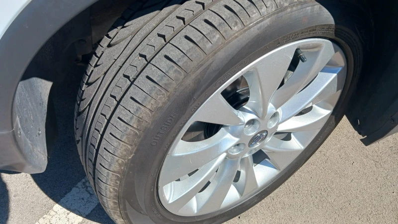 Opel Mokka 1.6 CDTI, снимка 15 - Автомобили и джипове - 51793327