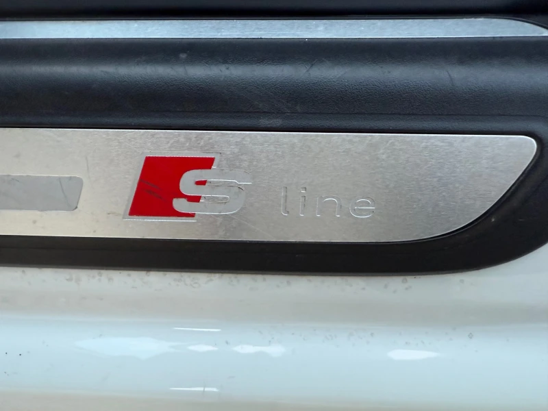 Audi Q5 S-LINE, снимка 13 - Автомобили и джипове - 52160435