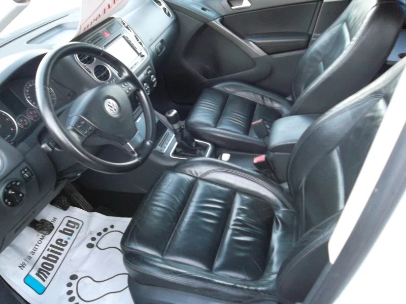 VW Tiguan 2.0TDI 4x4 offroad paket, снимка 7 - Автомобили и джипове - 53569714