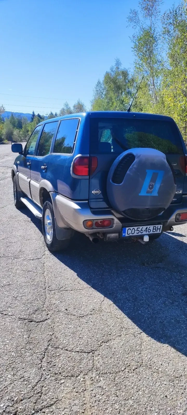 Nissan Terrano 2.7 TDI, снимка 2 - Автомобили и джипове - 47440258