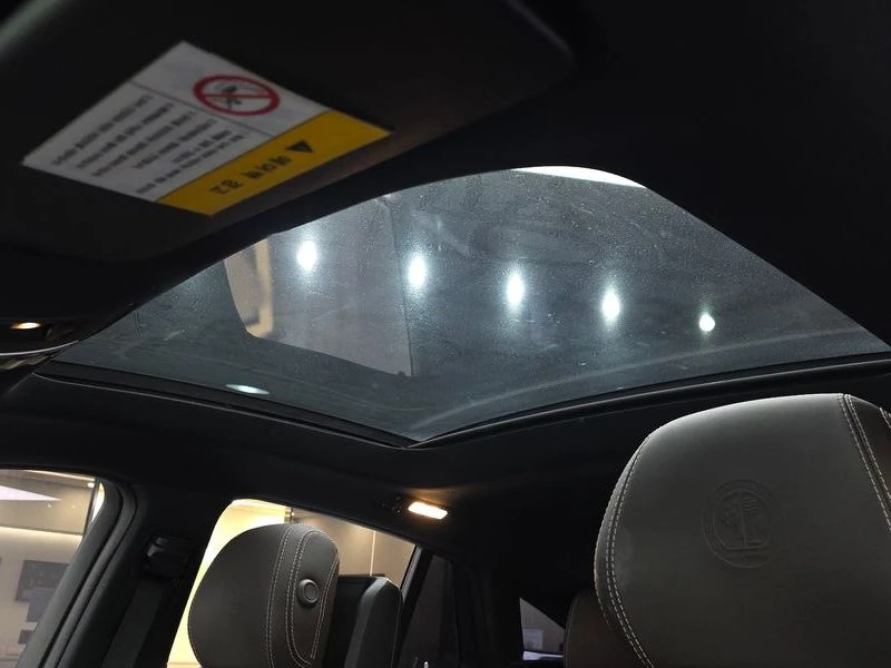 Mercedes-Benz GLE 4MATIC* HARMAN KARDON* DISTRONIC* 360* TV* PANO* , снимка 16 - Автомобили и джипове - 55336435