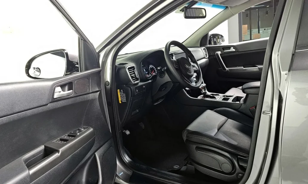 Kia Sportage 2.0 DOHC - OЧАКВАН ВНОС - изображение 5