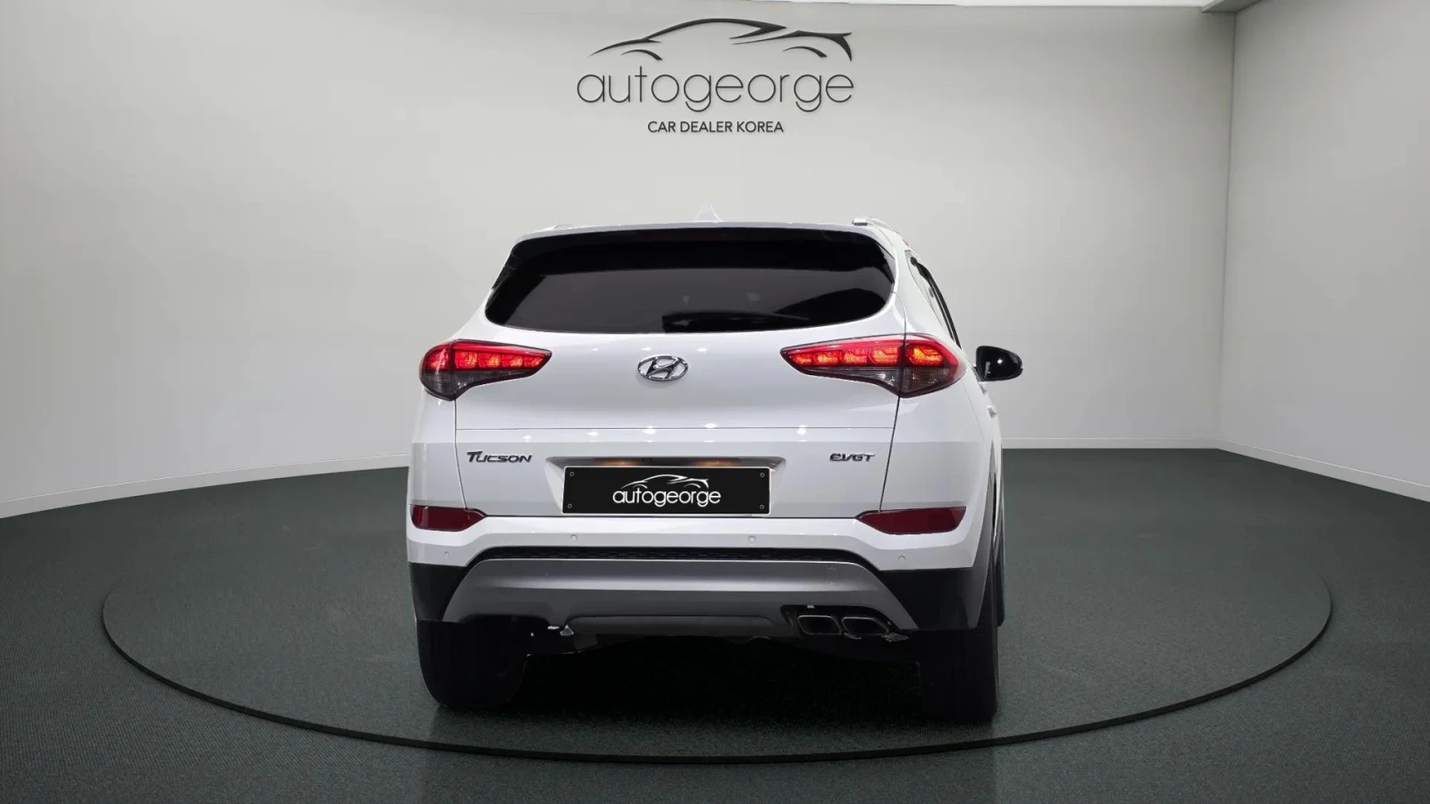 Hyundai Tucson 2.0 2WD MODERN - изображение 4