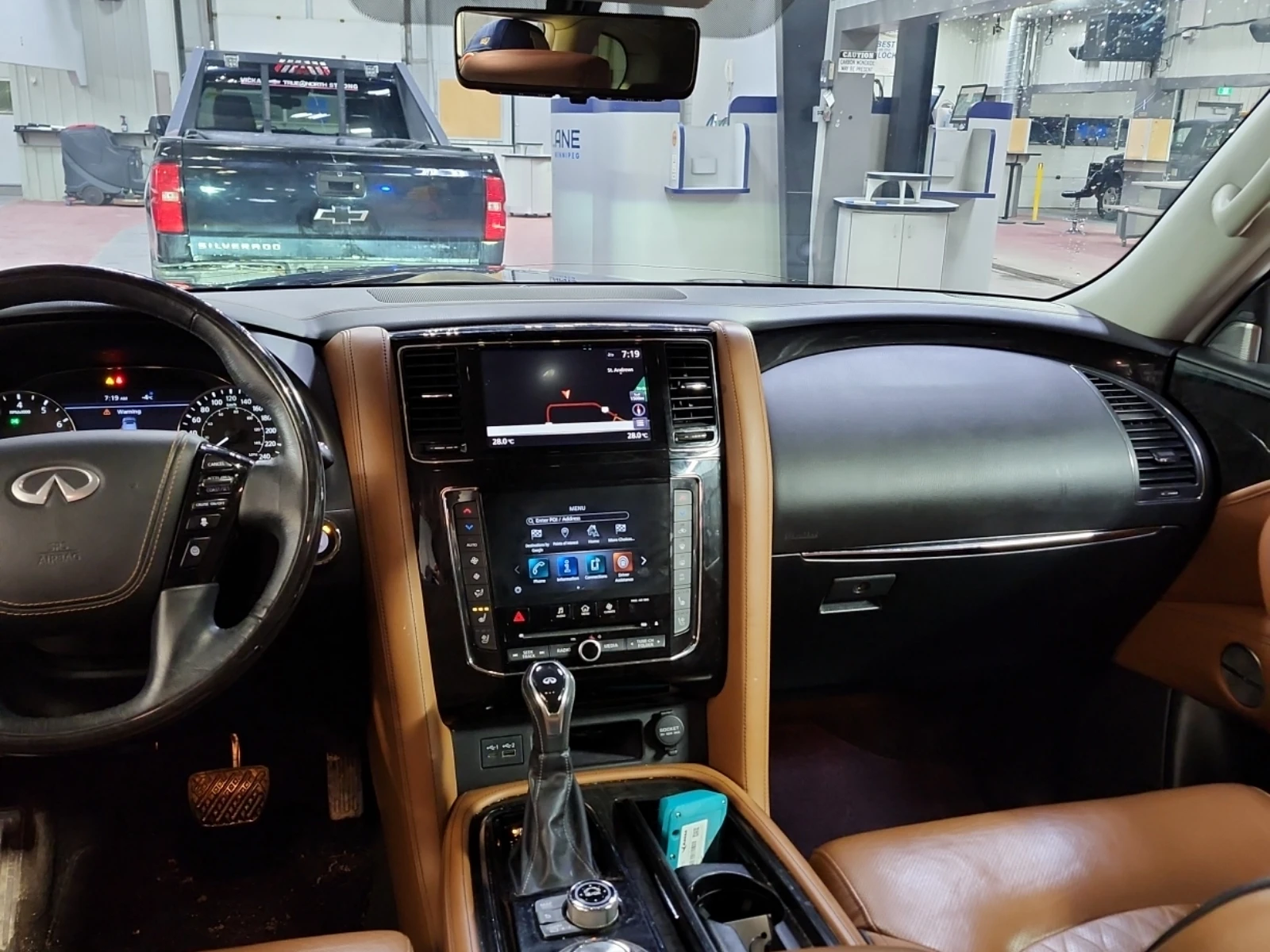 Infiniti QX80 LUXE| ПОДГРЕВИ И ОХЛАЖДАНЕ| 2 КЛЮЧА| 7 МЕСТЕН - изображение 7