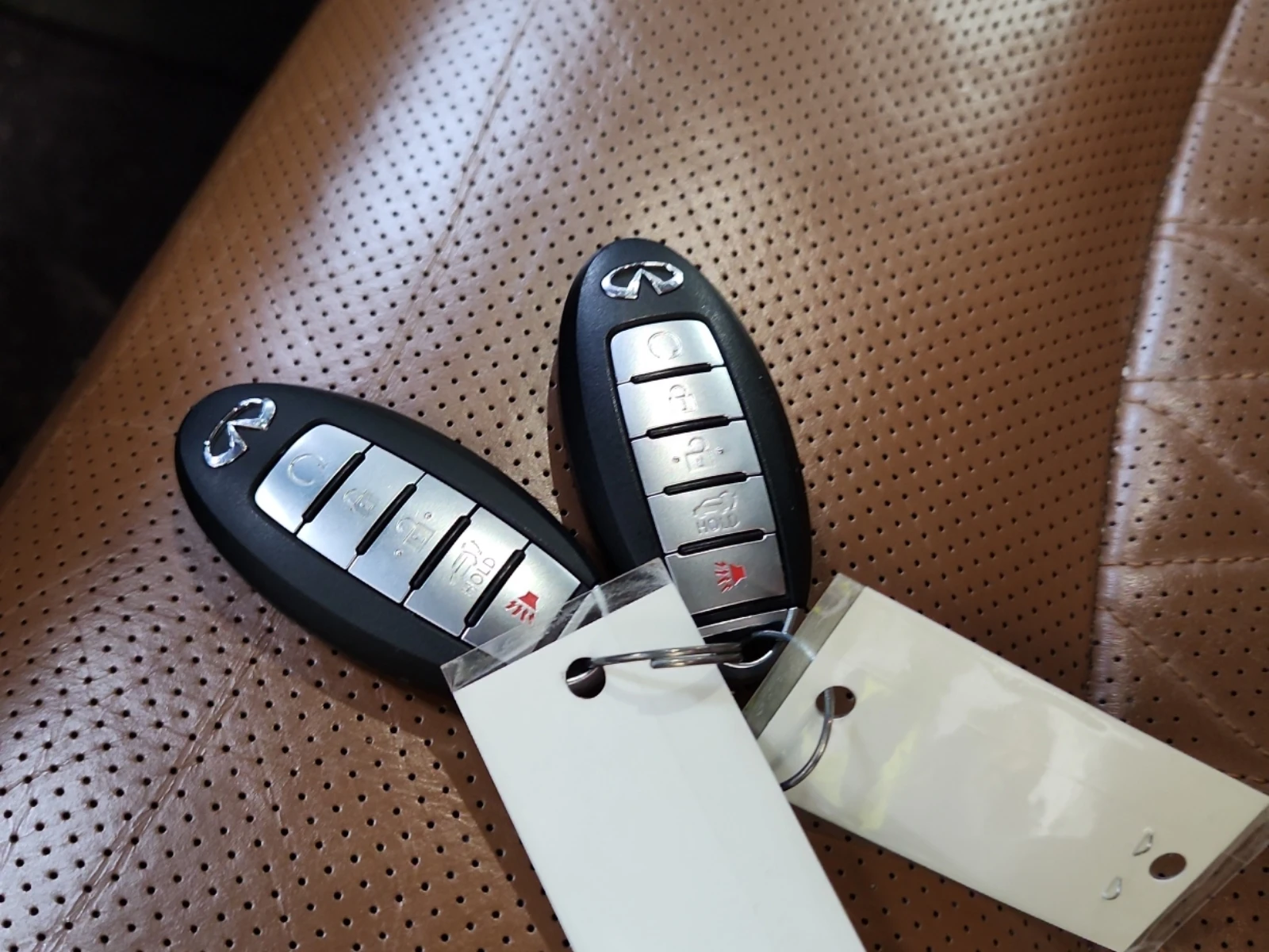 Infiniti QX80 LUXE| �������� � ���������| 2 �����| 7 ������ | Mobile.bg � ����������� 13