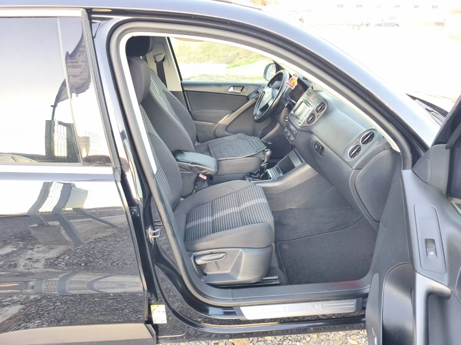 VW Tiguan 2.0TDI/4x4 | Mobile.bg � ����������� 12