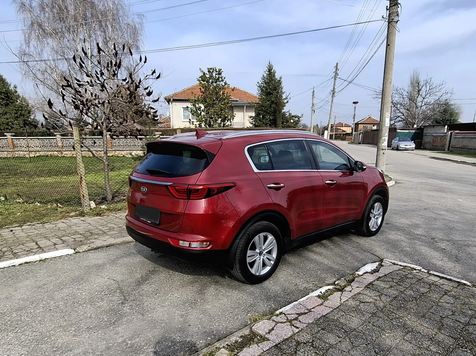 Kia Sportage 1.6, снимка 5 - Автомобили и джипове - 53707379