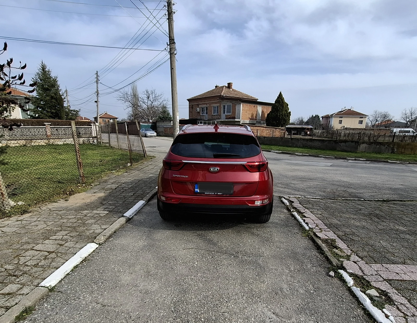 Kia Sportage 1.6, снимка 4 - Автомобили и джипове - 53707379