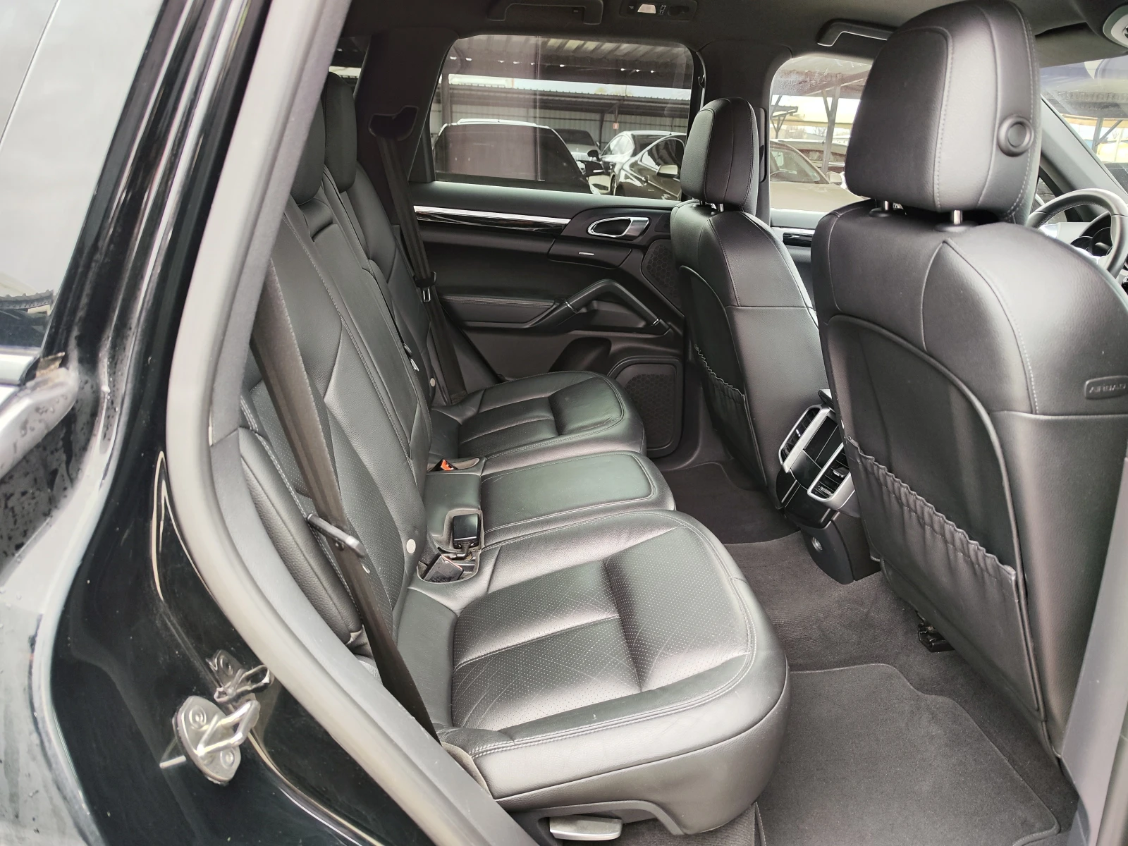 Porsche Cayenne FACELIFT* CAMERA* PODGREV* LEDD* LIZING, снимка 8 - Автомобили и джипове - 53904167