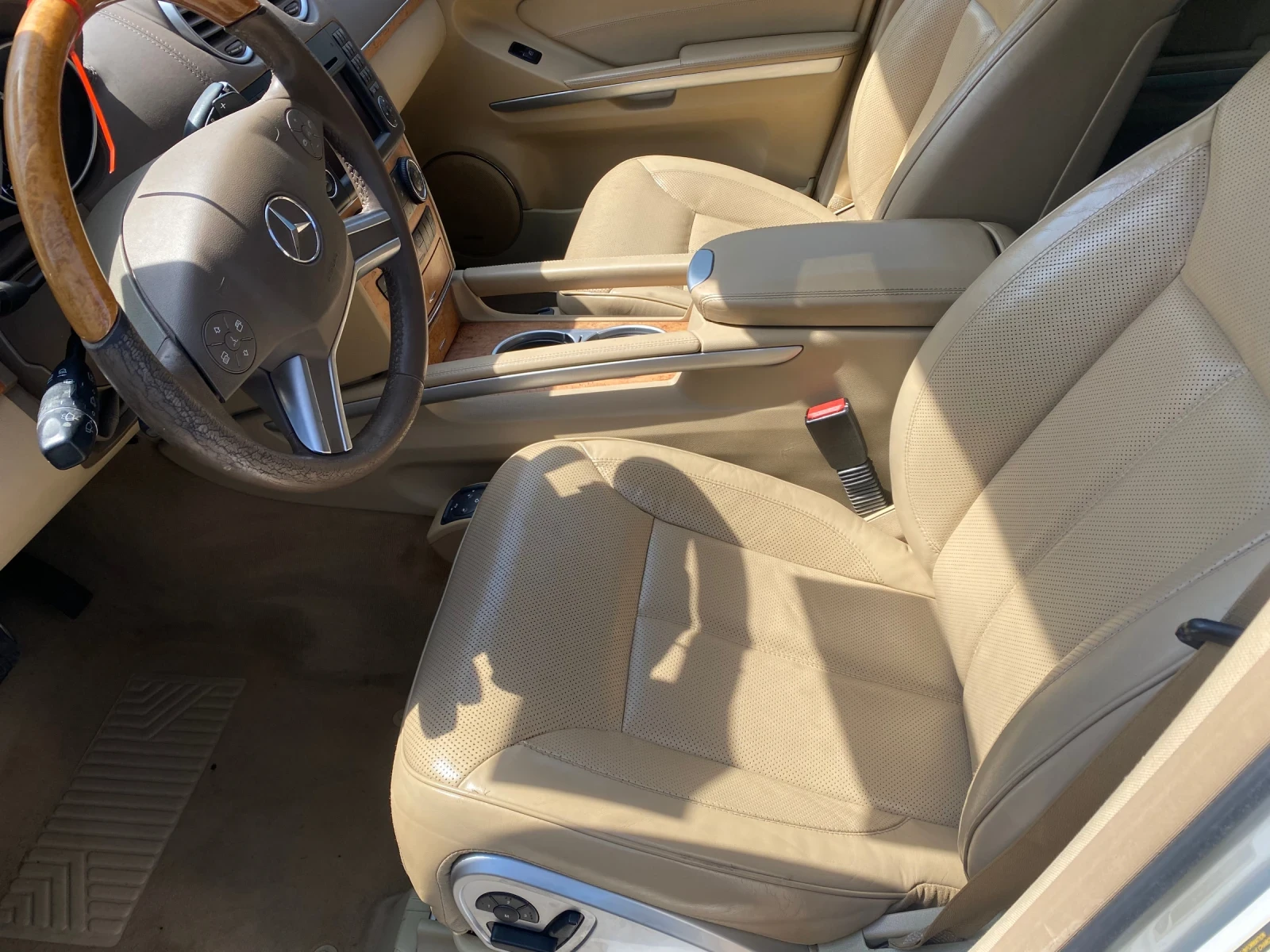 Mercedes-Benz GL 550 Grand edition 550, снимка 9 - Автомобили и джипове - 54059355