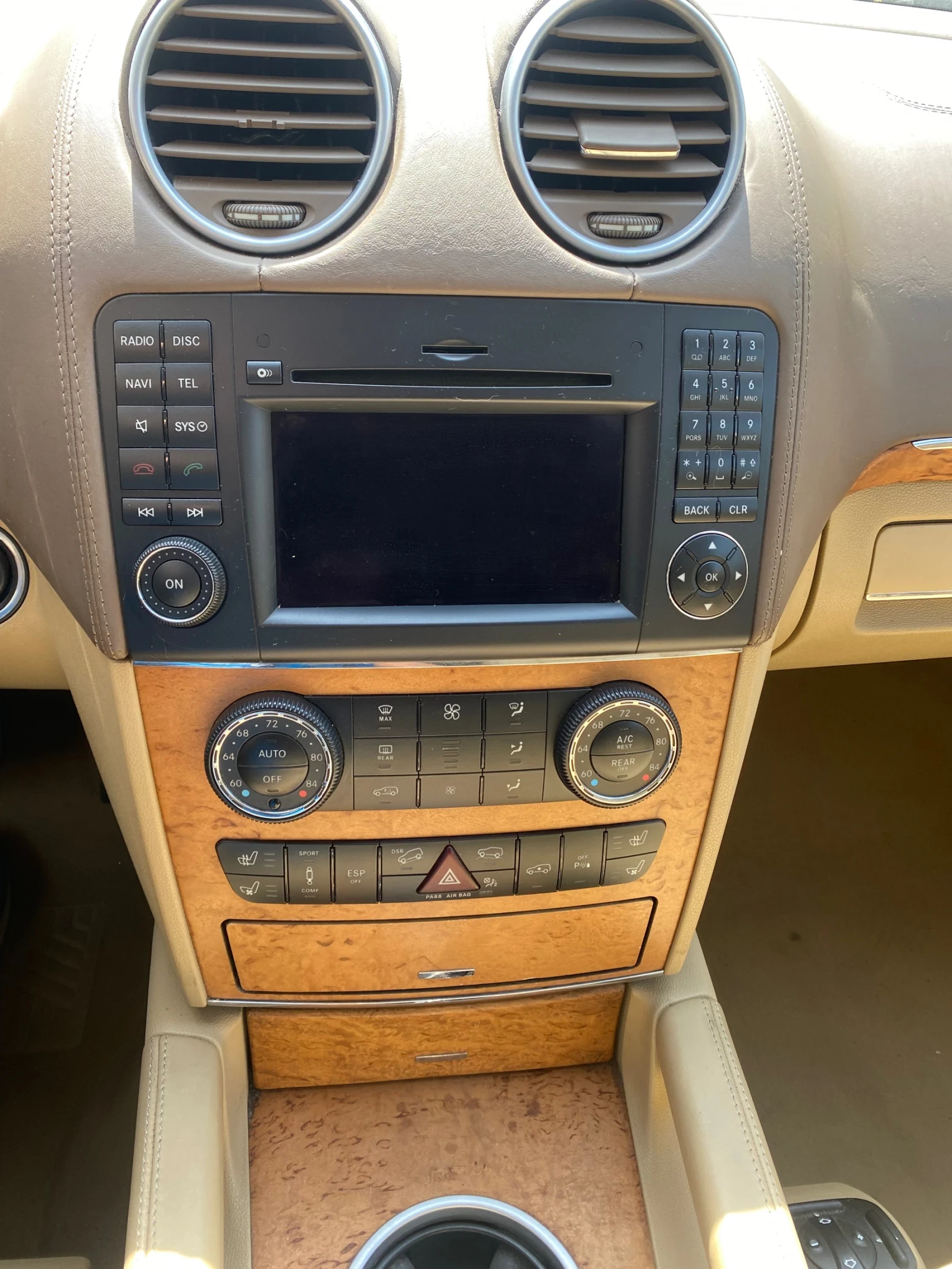 Mercedes-Benz GL 550 Grand edition 550, снимка 14 - Автомобили и джипове - 54059355