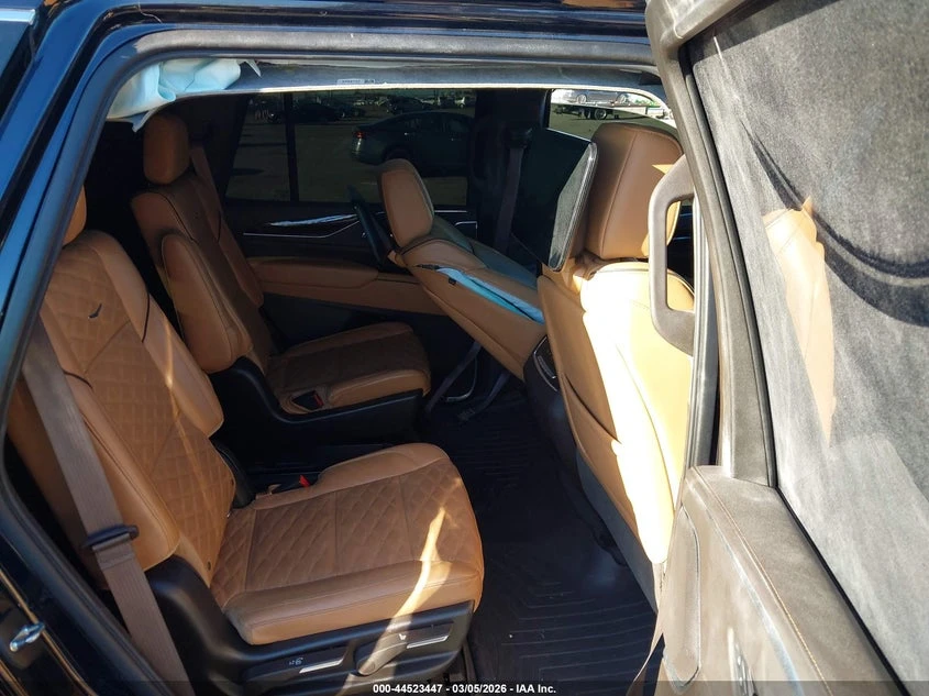 Cadillac Escalade 6.2l 4Wd Premium Luxury, снимка 8 - Автомобили и джипове - 54071384