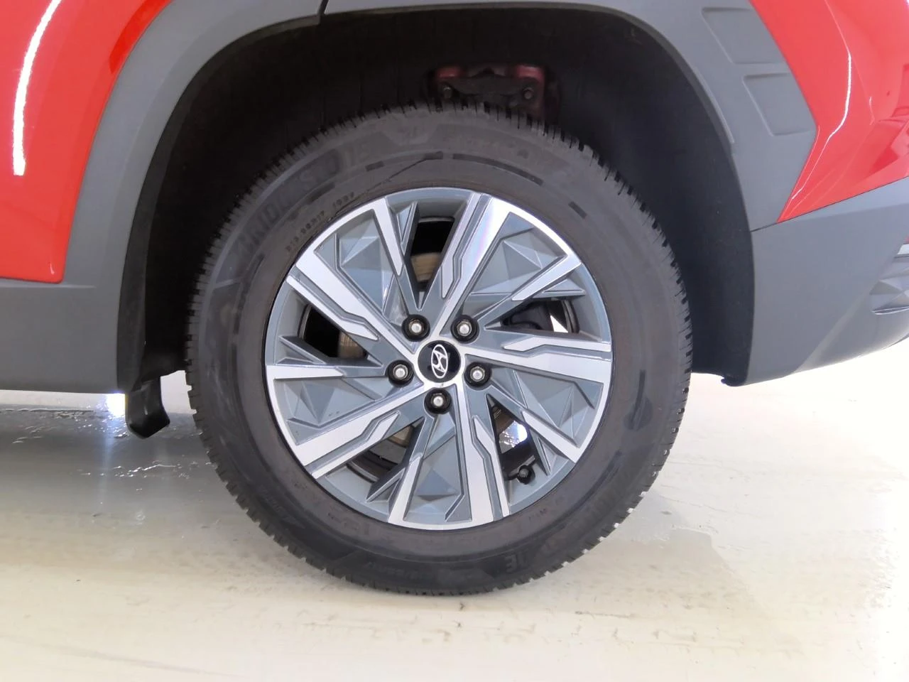 Hyundai Tucson 1.6 T-GDI Comfort, снимка 15 - Автомобили и джипове - 54079910