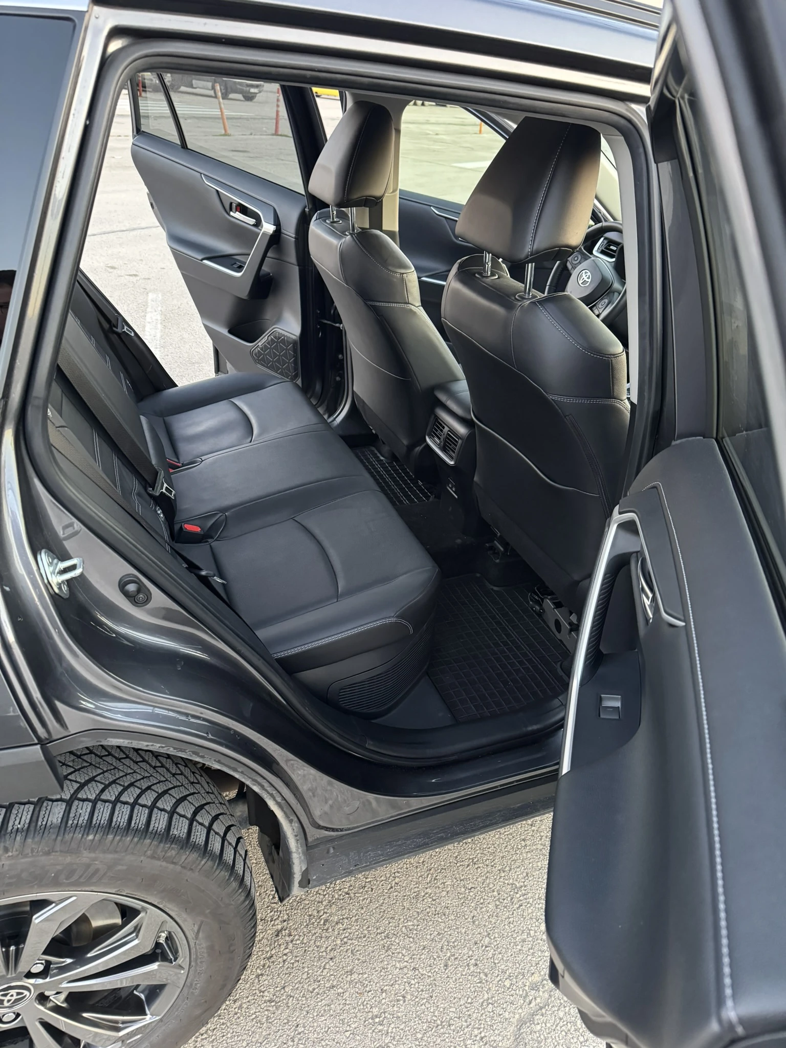 Toyota Rav4 Luxury, снимка 14 - Автомобили и джипове - 54102428