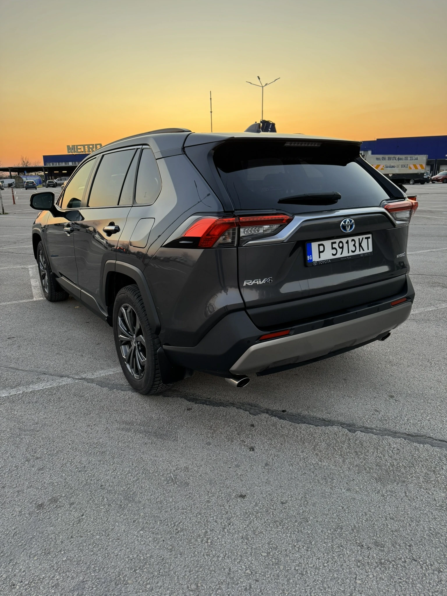 Toyota Rav4 Luxury, снимка 6 - Автомобили и джипове - 54102428