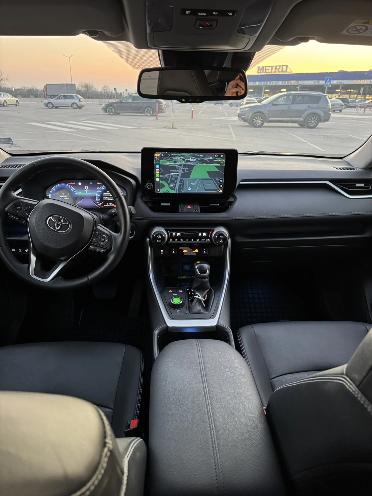 Toyota Rav4 Luxury, снимка 16 - Автомобили и джипове - 54102428