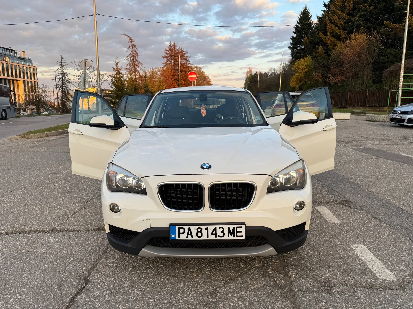 BMW X1 1.8SDRIVE СЕРВИЗНА ИСТОРИЯ, снимка 4 - Автомобили и джипове - 54305111