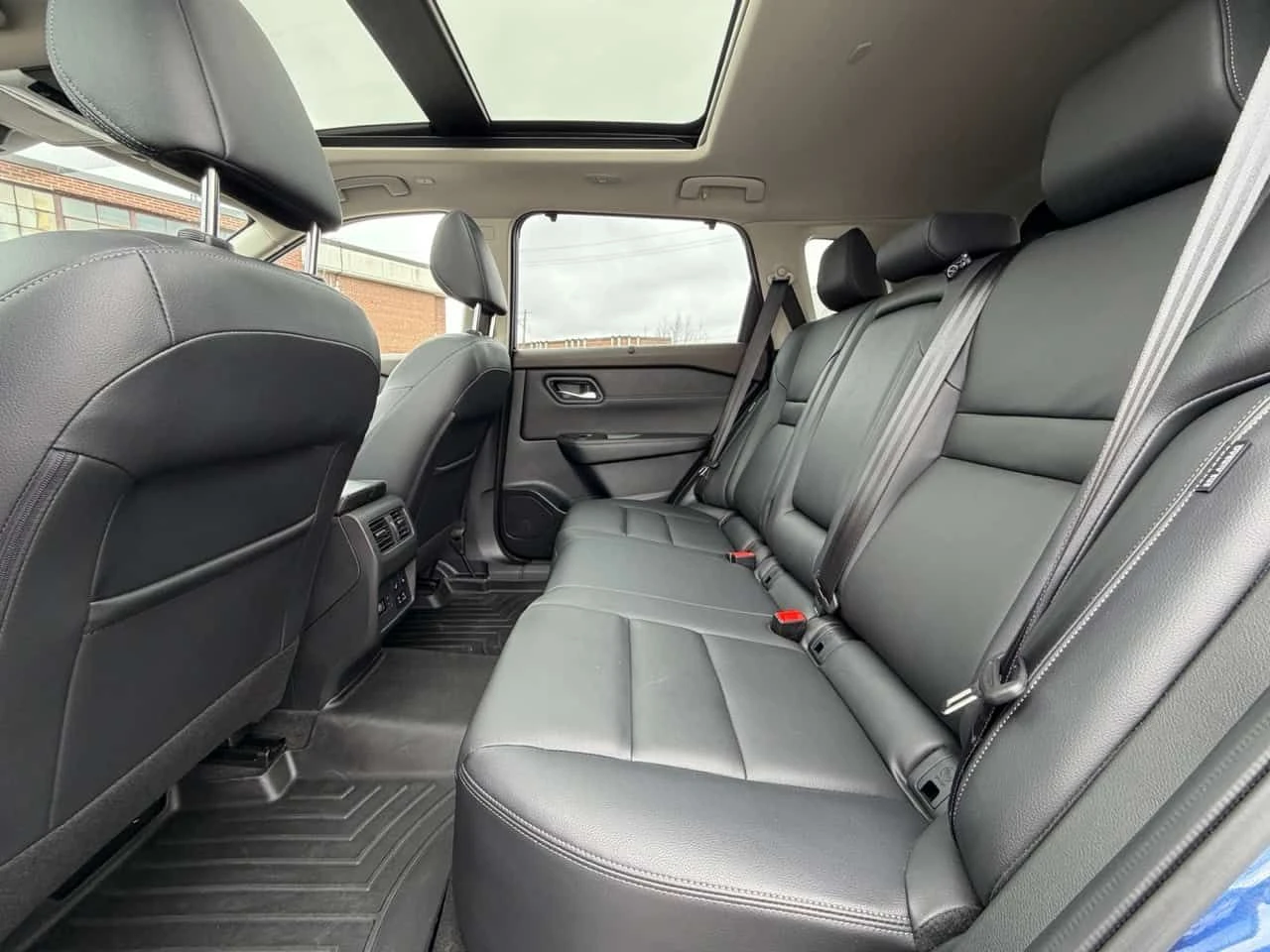Nissan Rogue  | SL | 360 | PANO | ПОДГРЕВИ | КОЖА | , снимка 15 - Автомобили и джипове - 54368526