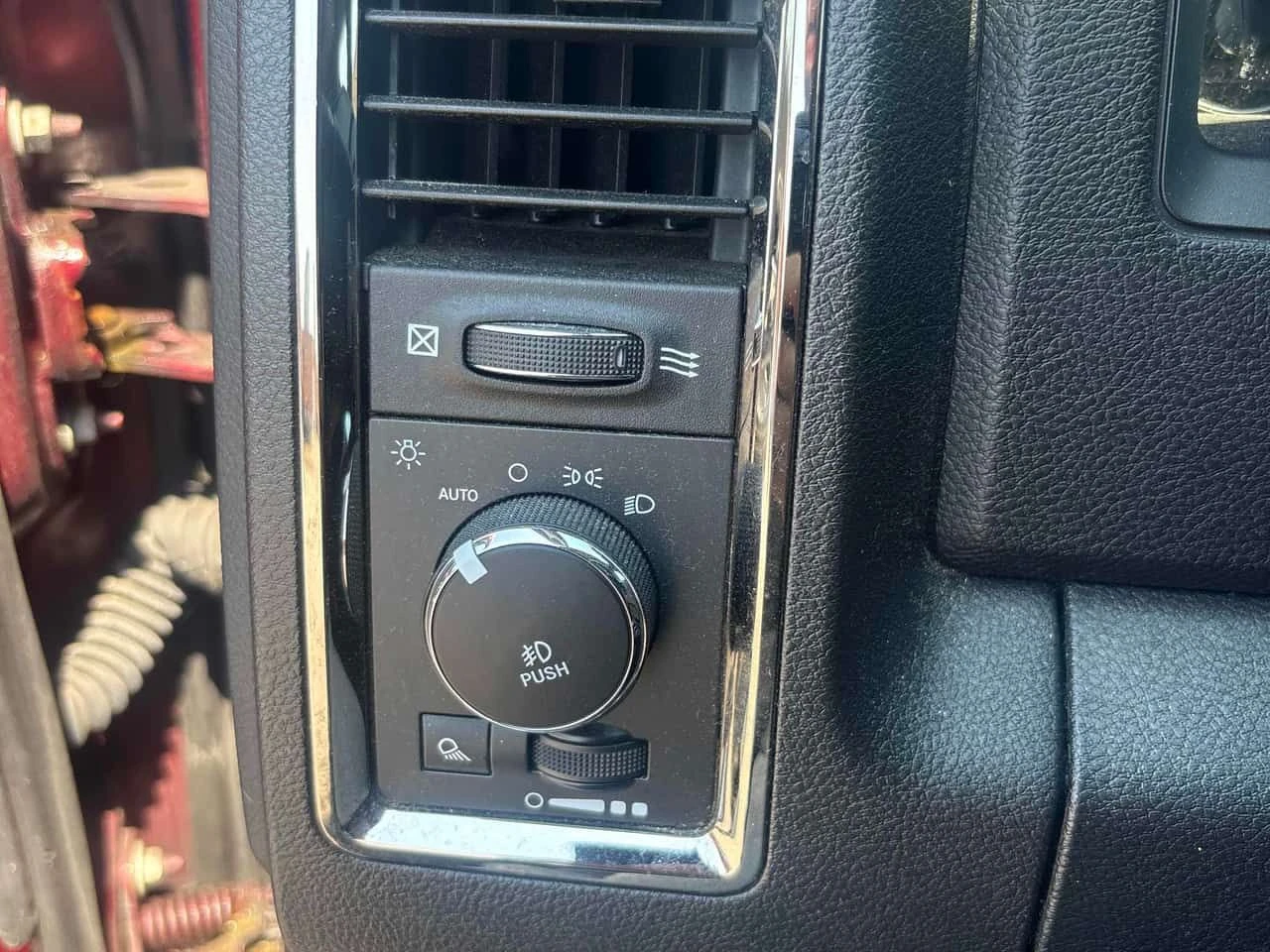 Dodge RAM 1500 * Sport * CARFAX * 2 КЛЮЧА * KEYLESS * ПОДГРЕВ, снимка 16 - Автомобили и джипове - 54598765