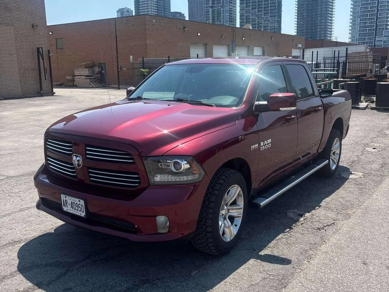 Dodge RAM 1500 * Sport * CARFAX * 2 КЛЮЧА * KEYLESS * ПОДГРЕВ