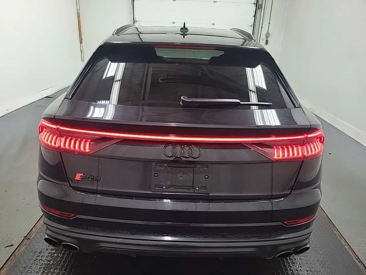 Audi SQ8  4.0 TFSI QUATTRO | B&O | HEAD-UP | ОБДУХВАНЕ , снимка 16 - Автомобили и джипове - 54680879